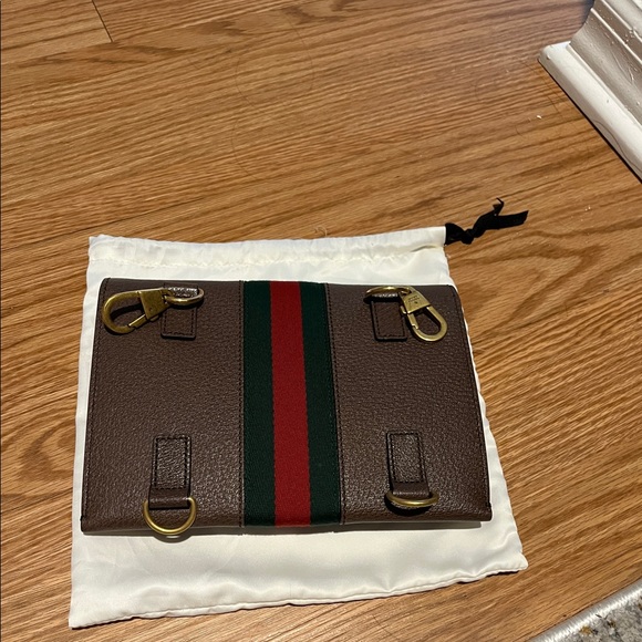 Gucci satchel attachment - Picture 3 of 5